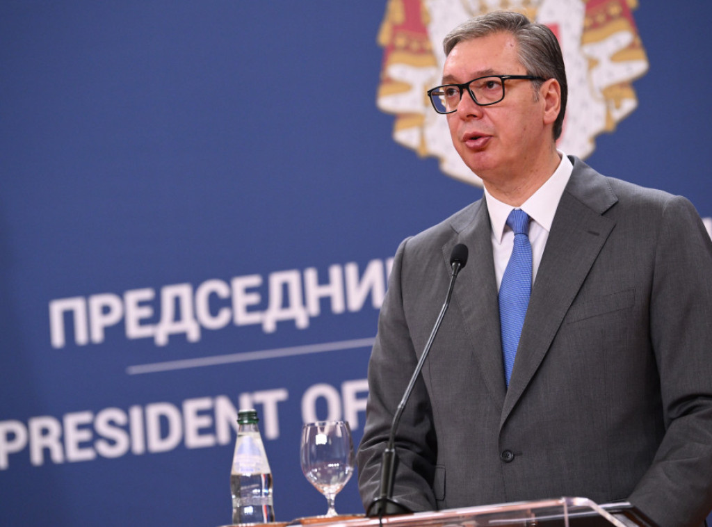 407450_vucic-babis-obracanje_f.jpg