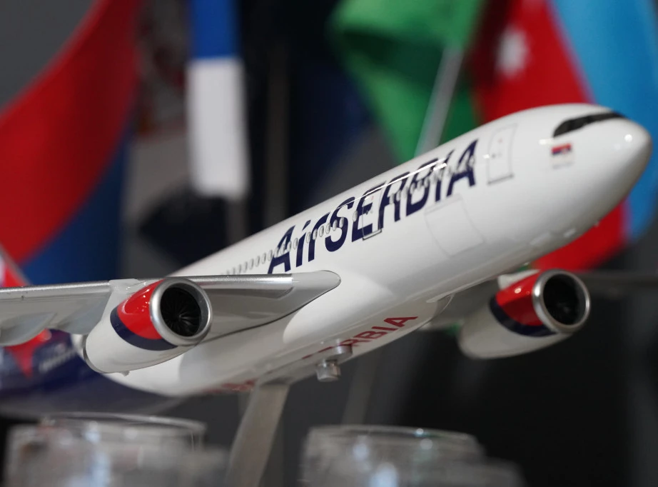 385883_ersrbija-let-baku_f.webp