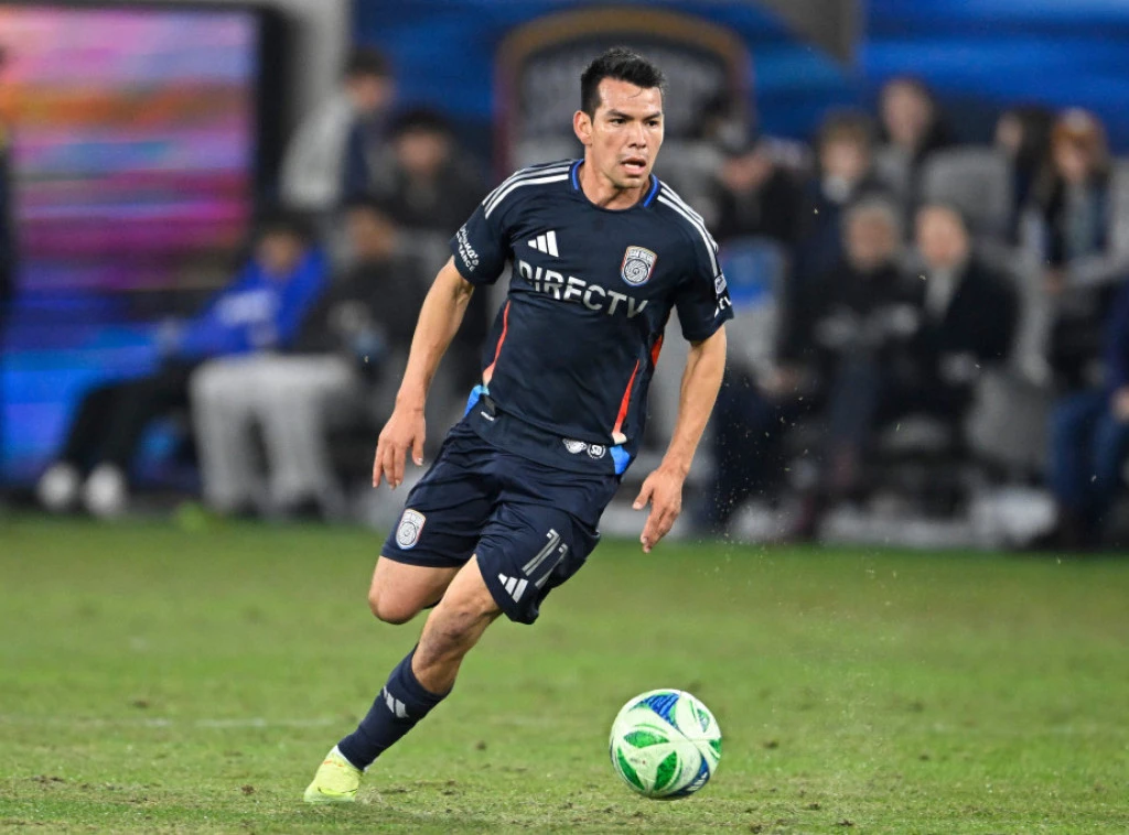 412218_mls-galaxy-lozano-soccer_f.webp