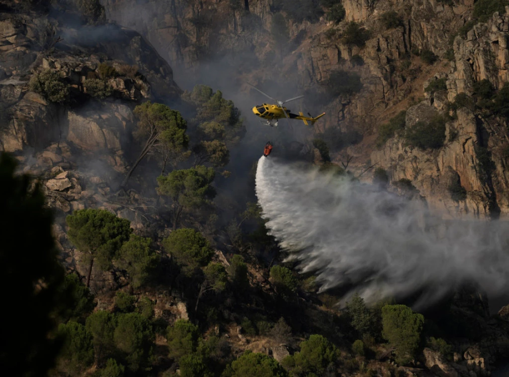 412337_aptopix-spain-wildfires_f.webp