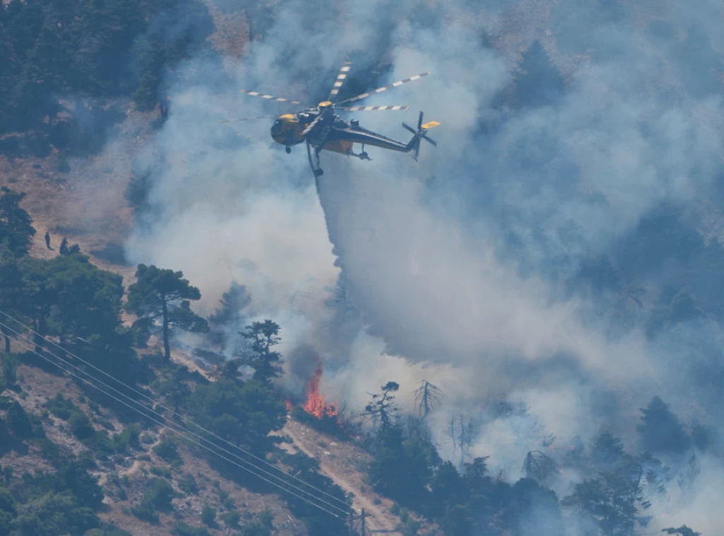 412924_greece-wildfires_f.webp