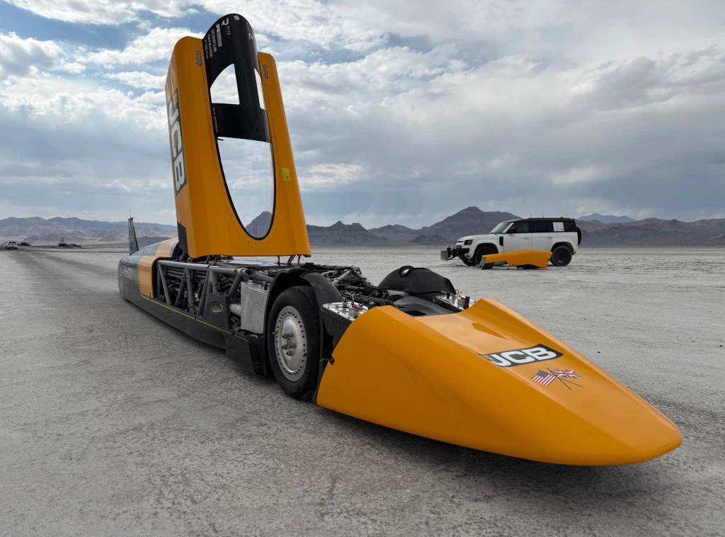 413138_speed-record-salt-flats_f.webp