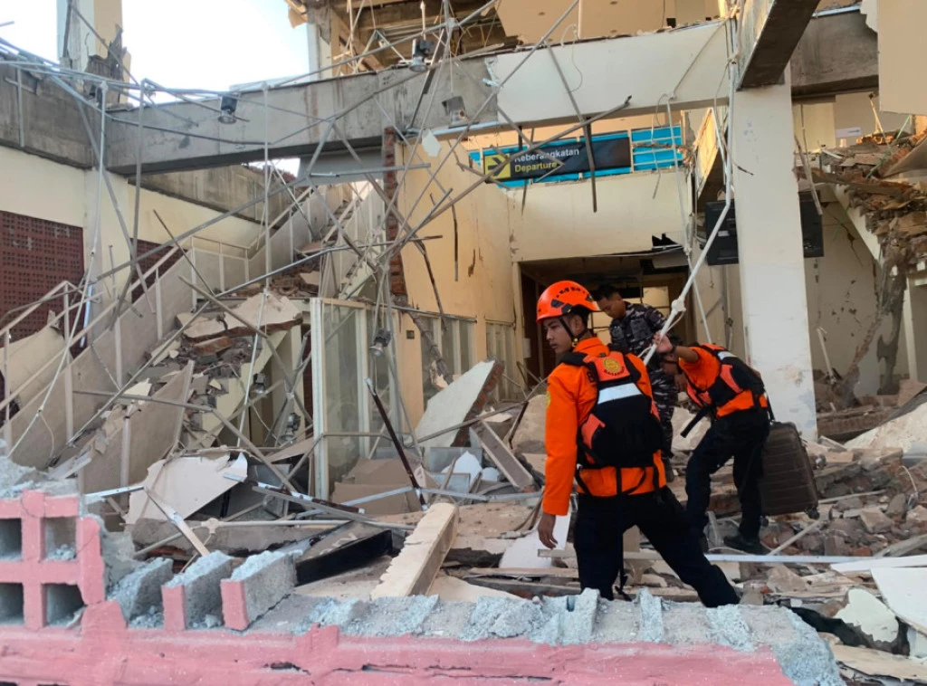 414054_indonesia-earthquake_f (1).webp