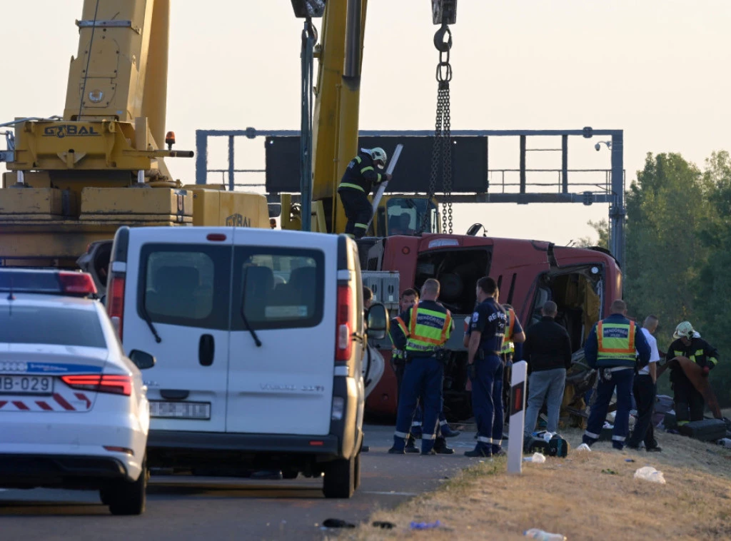 414276_hungary-bus-crash_f.webp